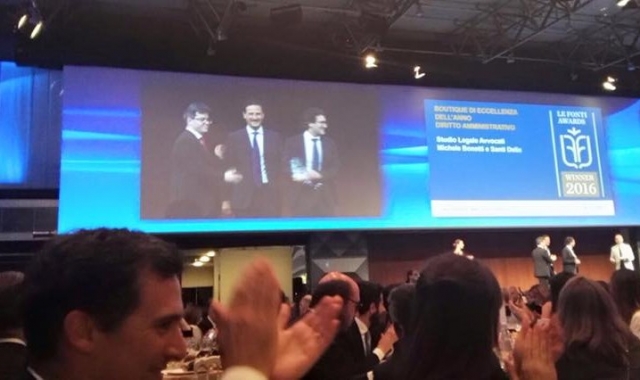 Lo Studio Legale degli Avvocati Michele Bonetti &amp; Santi Delia tra i vincitori della sesta edizione del Premio internazionale Le Fonti: è boutique di eccellenza dell&#039;anno 2016 per il diritto amministrativo