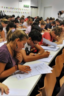 Due domande sbagliate ad odontoiatria: l&rsquo;amministrazione &egrave; tenuta a riesaminare i compiti